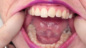 Teeth-Fetish Lipstick-Fetish Mouth-Fetish Tongue-Fetish Uvula Bubblegum Tongue Mouth