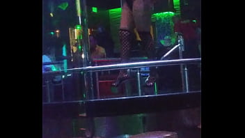  Girl Dancing In The Club...