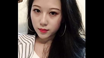 Clip sex em lễ tân vũ phương xinh đẹp
