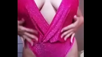 Compilado Novinha Baixinha Mostrando A Bunda...