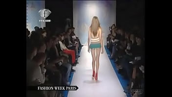 skinny model teen catwalk runaway girl young