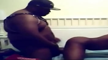 Black Joker devia ao gordo e pagou com o cú.