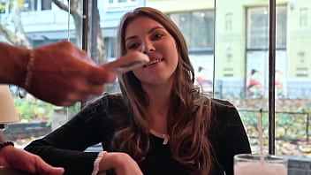 Clip sex Adventurous Tourist Alice XO Hooks Up With Waiter For No Strings Anal GP3270