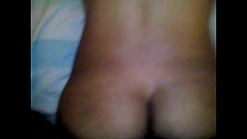 Dejándome coger por mi vecino