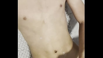 Twink teen 18yo just got horny in the bathroom