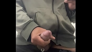 Punheta no trabalho. Siga o grupo na descrição