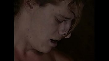 Schwarze Krankenschwester von zwei weißen Hengsten durchgenommen