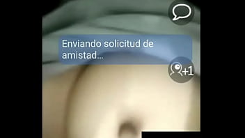 Me muestra sus tetas en bazoocam...