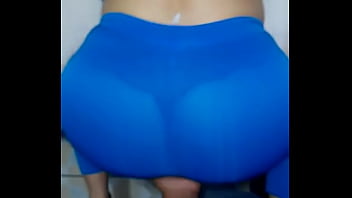 Mi culo otra vez en leggins