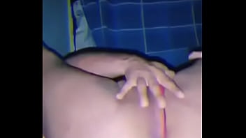 Tanga roja y yo dediandome