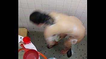 Intip Bocil Mandi 2024