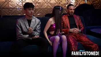 Ronnie Violet an even bigger whore than her stepmom and lets her stepbrotehr and stepdad Quinton James and Enzo East spitroast her