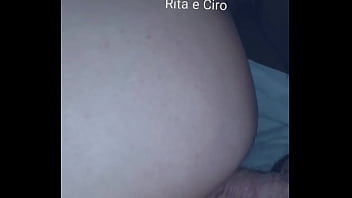 Mi faccio penetrare da Ciro nel secondo buco stretto..mi fa male con il grosso pene ma godo..