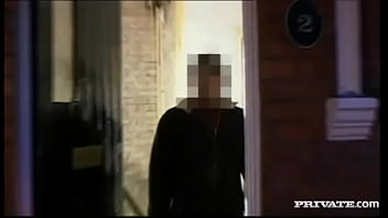 Elle Brook Meets a Guy and Ten Minutes Later They Are Banging