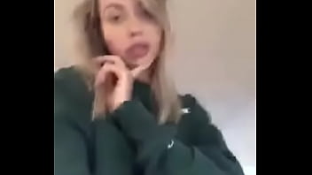 Desperate Girl Need Dick In Her Life  Snobunni9