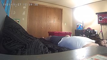 Istri Selingkuh yang Bodoh Tertangkap Kamera Tersembunyi