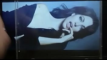 Cumtribute To Courtney...