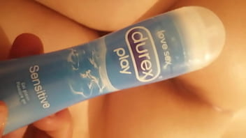 Le lubrifiant dans la chatte