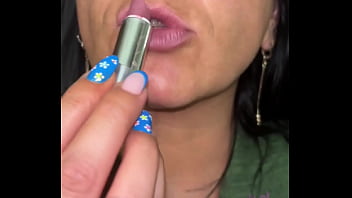 Just a little red...Imagine what these lips will do next.#NSFW #MilfVibes #LipstickTease