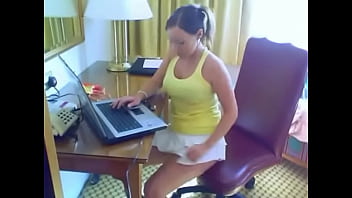 Pissing Hotel Porno
