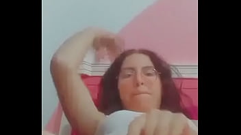 Beautiful teen enjoy touching her pussy