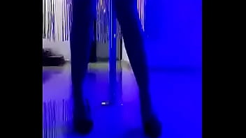 hola papi tienes problemasw de exitacion quieres algo calientote birriondote bb aki tengo amis amigas que estan dispuestas hacer porno personalisada solo para ti echa a volar tu perversaimaginacion sexosa