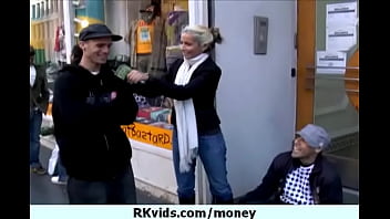 Wanna do sex for money 20