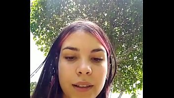 Masturbation En Pleine Nature...