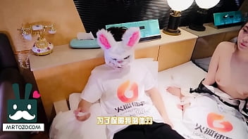 乱仑 单亲妈妈和自己三岁的儿子 舔 2024