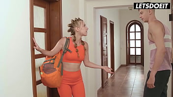Clip sex Yoga Session Took An Interesting Turn With Blonde Girl Jayla De Angelis - HORNY HOSTEL