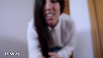 Minas desnudas con los senosgrandes