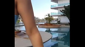 Mami Mexicana mostrando sus curvas...