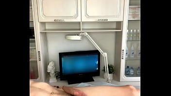 Deep Bikini Waxing, to a Dude with a Big Dick, the Client could Barely Stand It.
