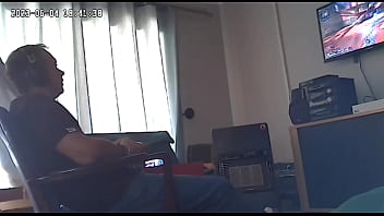 Spycam Caught my girlfriend sucking her stepbrothers cock 