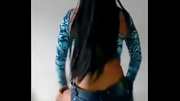 Safada rabuda rebolando.mp4