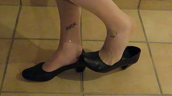 Video well worn GABOR Flight Attendant leather pumps - shoeplay by Isabelle-Sandrine