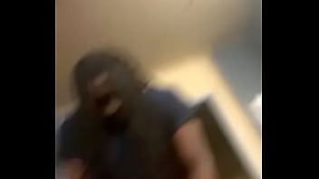 The littyman starburst show - Litty Bust A Quick Nut In Star