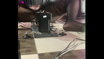 the blackpussy porn star fucks a sex machine with smooth operator