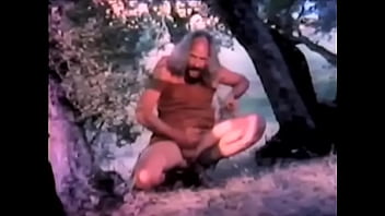 Pervert voyeur old man masturbates and sucks his own dick (clip from vintage porn)