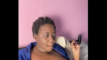 My First EVER Nude Mukbang - Alliyah Alecia