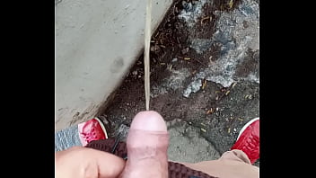 Mijada na passarela com a rola ensebada