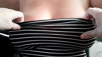 Mi Amiga Mirian Me Dejan Jugar Con Sus Enormes Tetas...