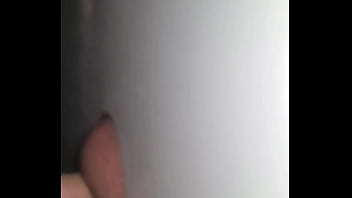 Doando Leite No Gloryhole Da Sexy Rose...