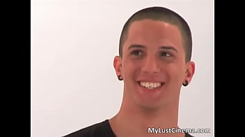 Sexy cute nasty great muscle body guy