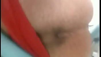 Mostrand o cuzinho gostoso