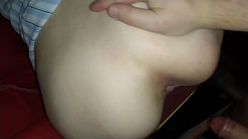 Abellas Gestreiftes Arschloch Wird Gigantisch Gedehnt