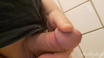 Chubbykaot Close Up Pee Play