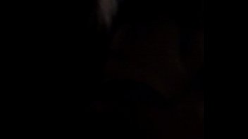 B. Mama Vient Toujours Pour Plus Même Si Elle A Un Petit Ami