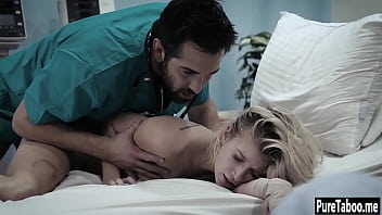 Video Helpless blonde used by a dirty doctor with huge thing