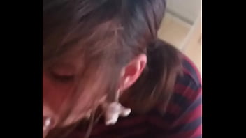 Perrita Mamando Polla Grande...